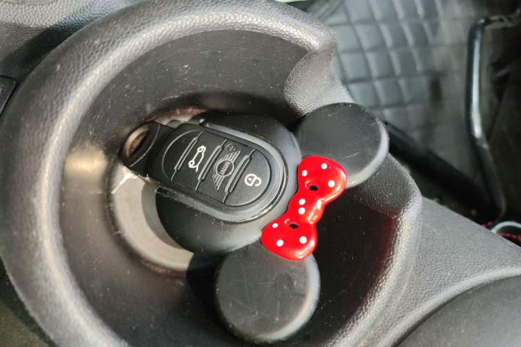 Used  MINI 2019 1.5T COOPER Classic Edition Five-Door Version
