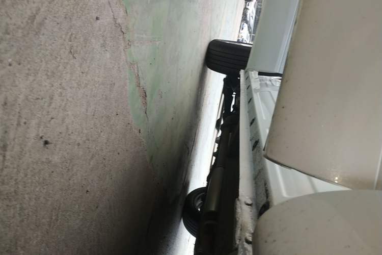 Used Wey VV5 2019 1.5T Two-Wheel Drive Color Pioneer
