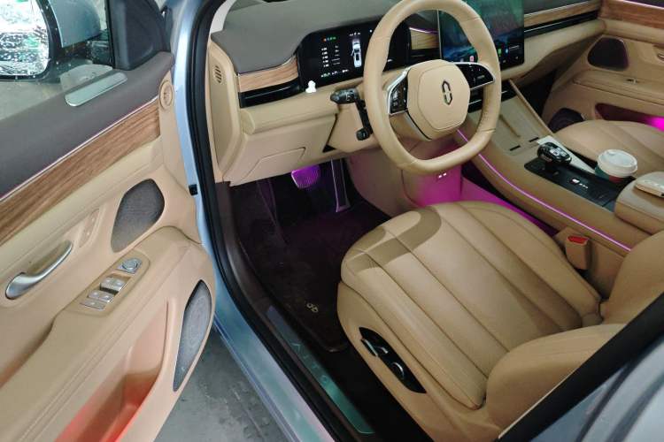 Used Hima AITO M7 2024 1.5T Intelligent Driving 4WD Max Edition 5 Seats
