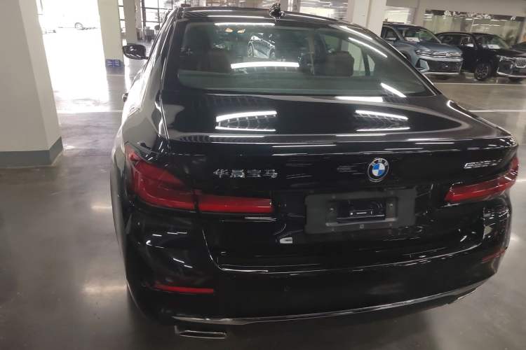 Used BMW 5 Series 2022 Second Facelift 525Li Luxury Package
