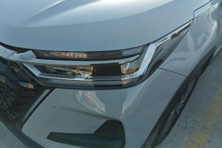 Used Chery Tiggo 8 PRO 2024 Champion Edition 290T Two-Wheel Drive Shining Version 5 Seats
