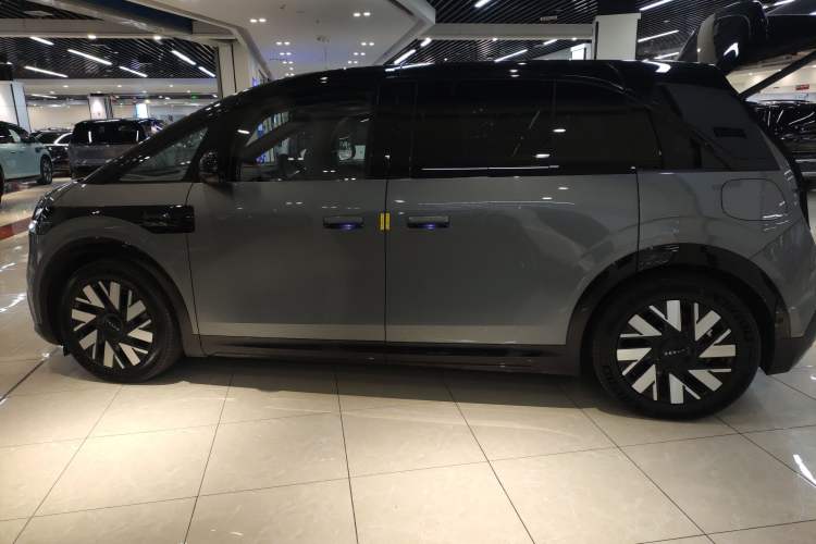 Used Zeekr MIX 2025 Long-Range Intelligent Driving Edition
