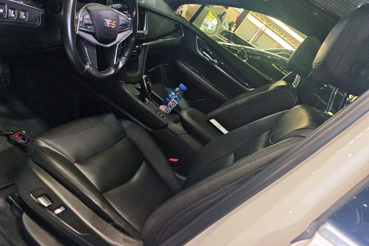 Used Cadillac XT5 2018 28E Four-Wheel Drive Tech Version