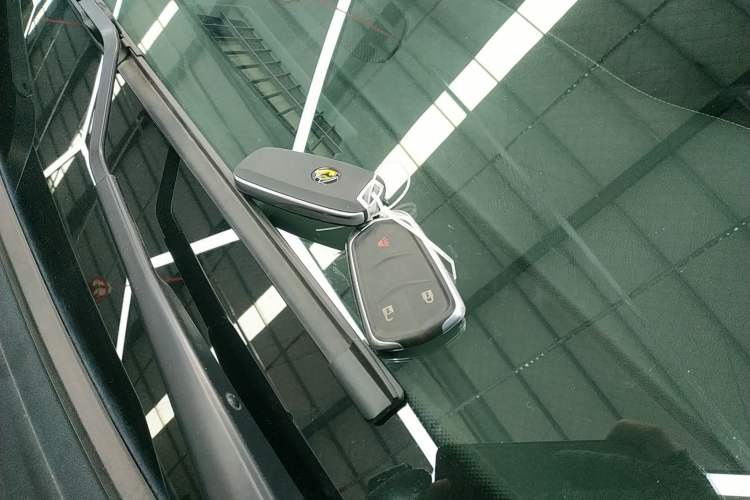 Used Cadillac XT4 2018 28T Two-Wheel Drive Tech Version