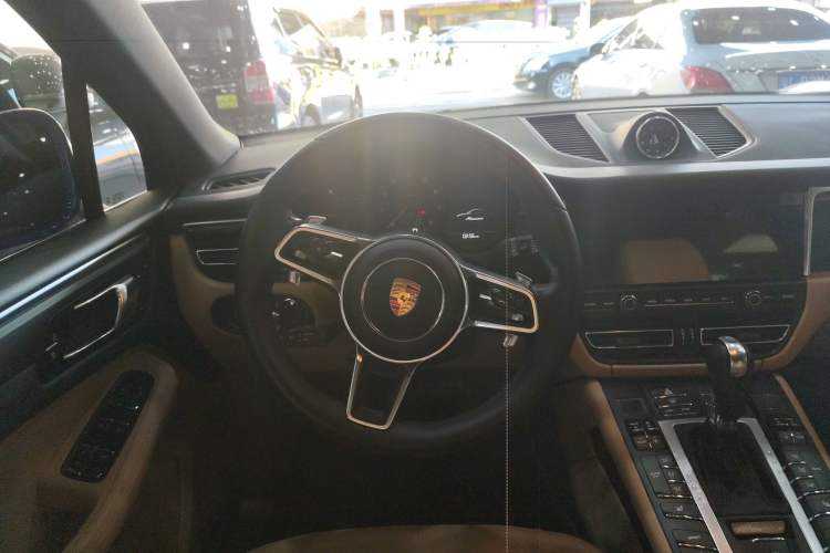 Used Porsche Macan 2020 Macan 2.0T

