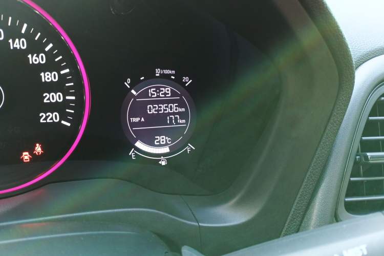 Used Honda Vezel 2020 1.5L CVT Pioneer Edition
