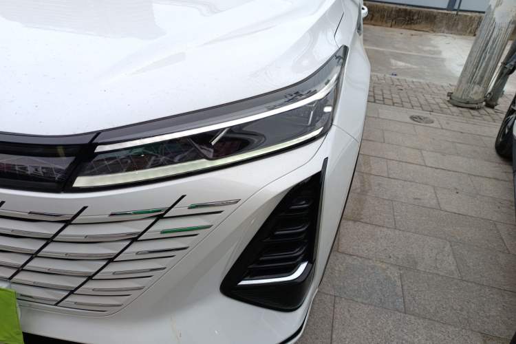 Used Changan CS75 PLUS 2024 3rd Generation Champion Edition 1.5T Intelligent Drive Dynamic Model
