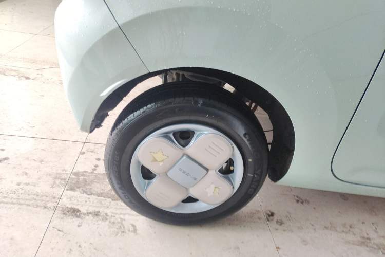 Used Geely Galaxy Panda 2023 Panda Mini 200km Endurance Bear
