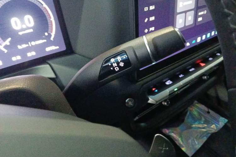 Used Tank 300 New Energy 2025 Hi4-T
