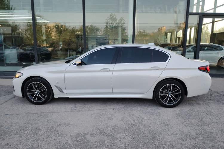 Used BMW 5 Series 2022 Restyled 525Li M Sport Package
