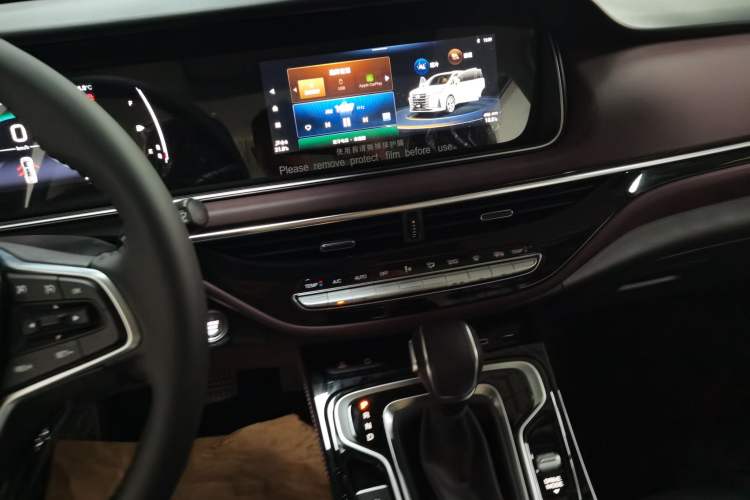 Used GAC Trumpchi M6 2023 PRO 270T DCT Luxury Edition
