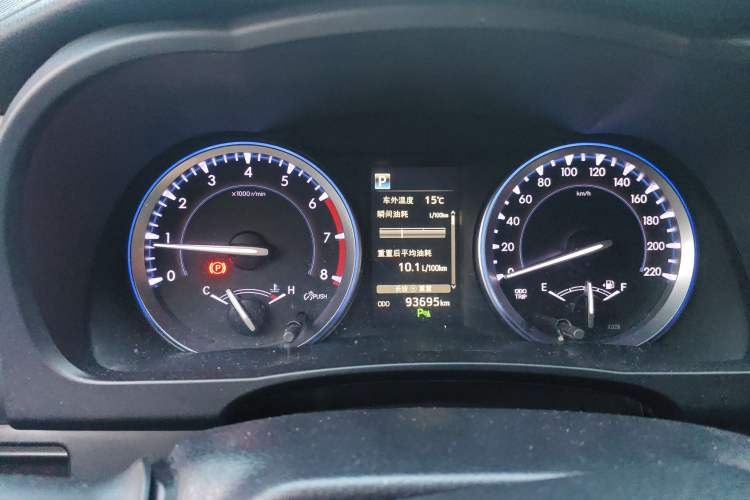 Used Toyota Highlander 2018 2.0T Four-Wheel Drive Luxury Edition 7 Seats China V Emission Standard