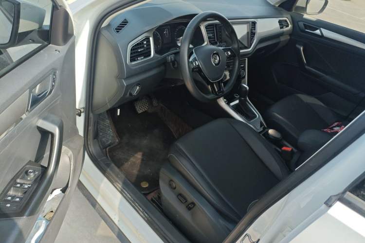 Used Volkswagen T-ROC 2020 230TSI DSG Two-Wheel Drive Advanced Version
