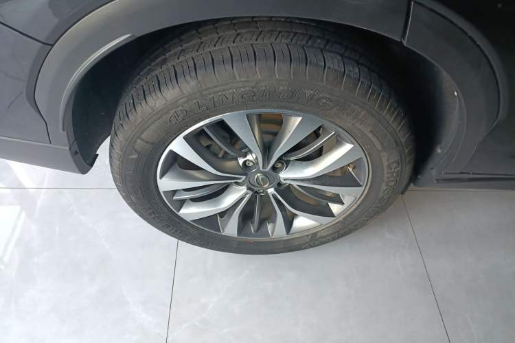 Used GAC Trumpchi GS8 2017 320T Two-Wheel Drive Luxury Smart Connectivity Version (7 Seats)
