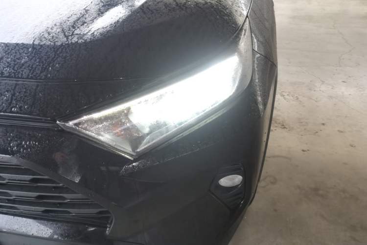 Used Toyota RAV4 2020 Dual-Engine 2.5L E-CVT Four-Wheel Drive Elite Edition
