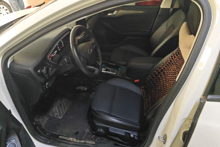 Used Ford Focus 2020 Sedan EcoBoost 180 Automatic Trend Edition
