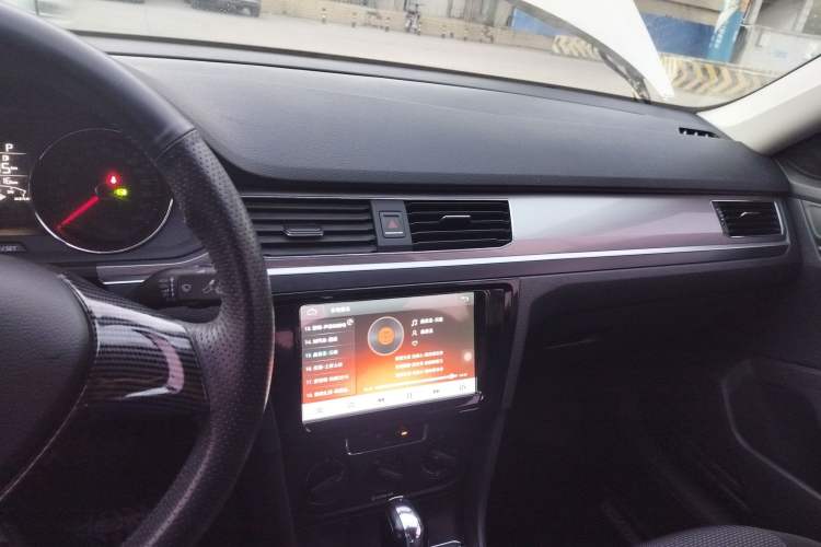 Used Volkswagen Bora 2017 1.6L Automatic Fashion Model
