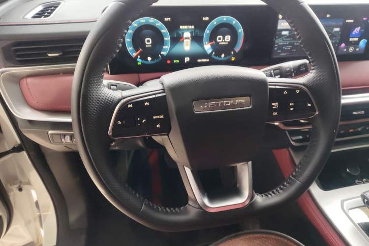 Used JETOUR X70 PLUS 2024 Champion Edition 1.5T DCT Champion MAX 5-Seater