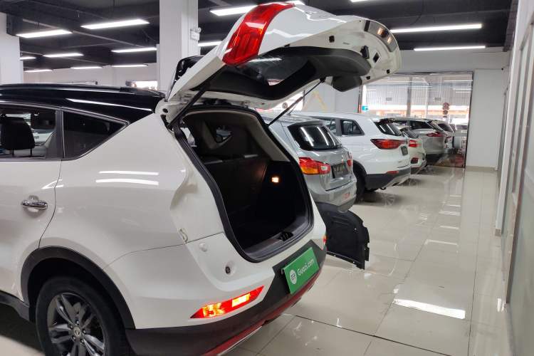 Used Dongfeng Fengon 580 2021 Revised ☆ Star Edition 1.5T Automatic Luxury Version
