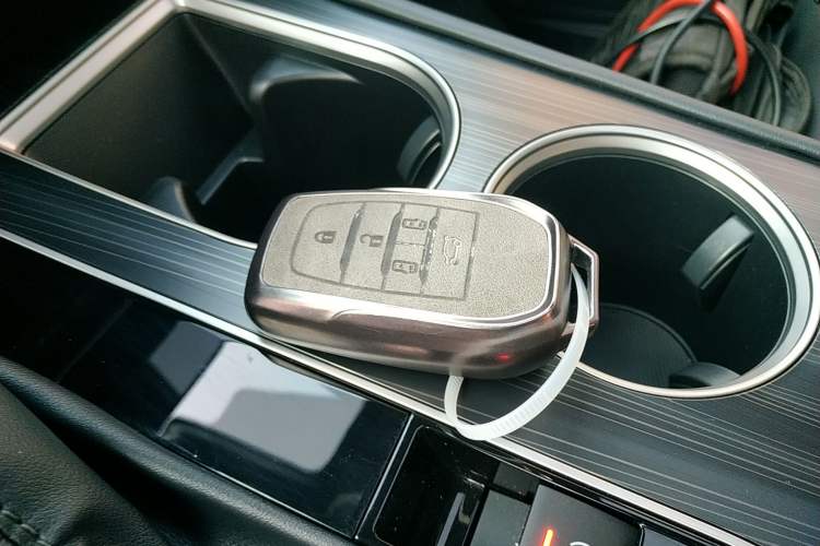 Used Toyota Sienna 2024 2.5L Hybrid Luxury Edition