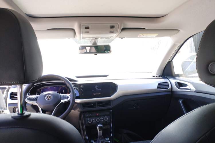 Used Volkswagen Tacqua 2021 200TSI DSG JoyConnect Edition