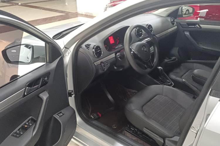 Used Volkswagen Jetta 2017 1.5L Automatic Comfort Model