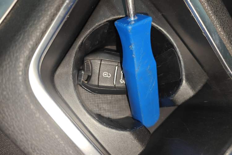 Used  6 2014 1.6T Luxury Edition THP160
