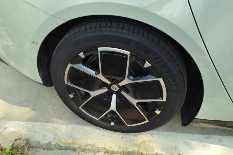 Used  SU7 2024 Rear-Drive Long-Range Intelligent Driving Version
