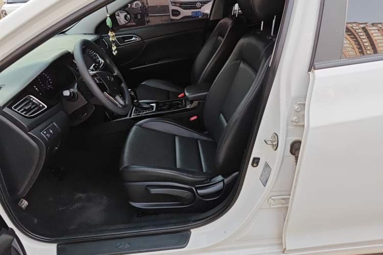 Used Hyundai Mistra 2016 1.8L Automatic Smart GLS
