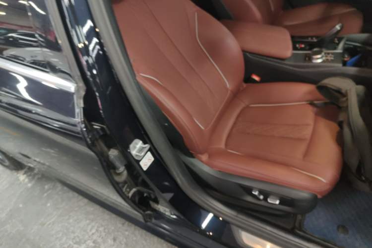 Used BMW 5 Series New Energy 2022 Second Facelift 535Le M Sport Package
