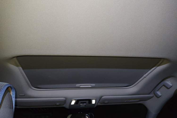 Used Toyota Sienna 2023 2.5L Hybrid Comfort Edition