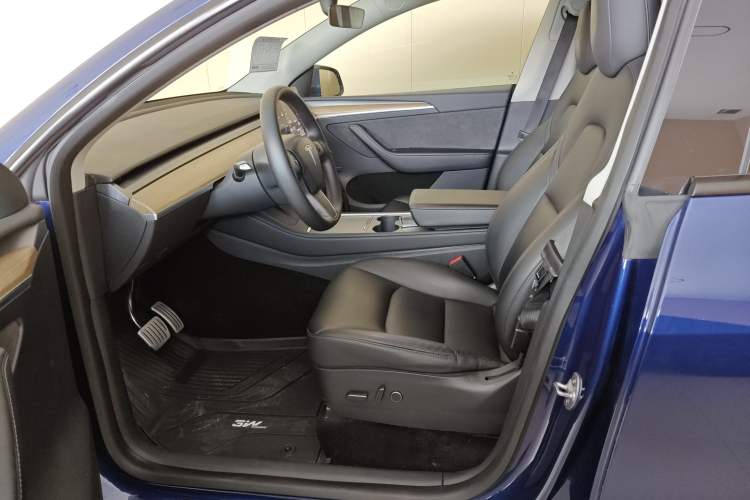 Used Tesla Model Y 2022 Performance High-Performance All-Wheel-Drive Version
