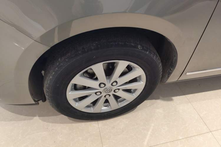 Used Buick GL8 2018 28T Luxury Model China VI Standard
