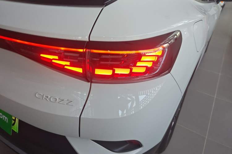 Used Volkswagen ID.4 CROZZ 2025 Pure Edition
