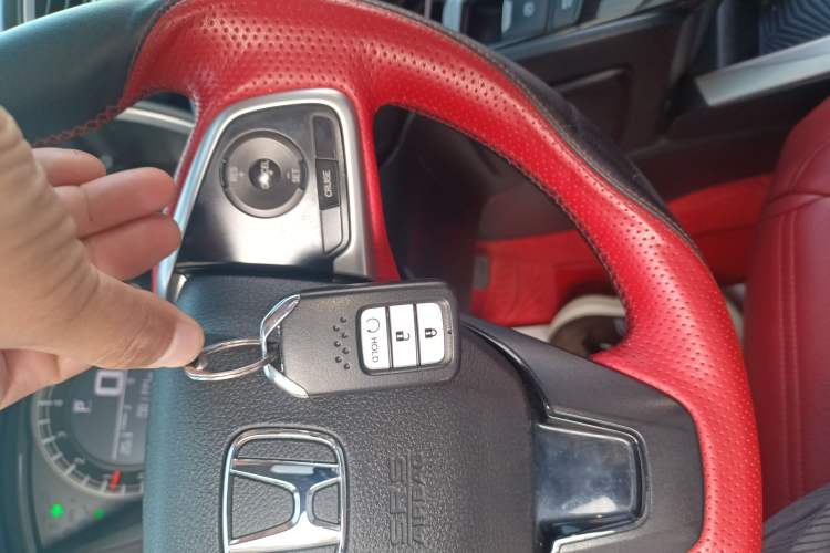 Used Honda CR-V 2017 240TURBO CVT 2WD Urban Edition
