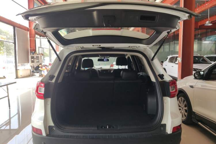 Used Changan CS75 2016 1.8T Automatic Elite Model China V Standard