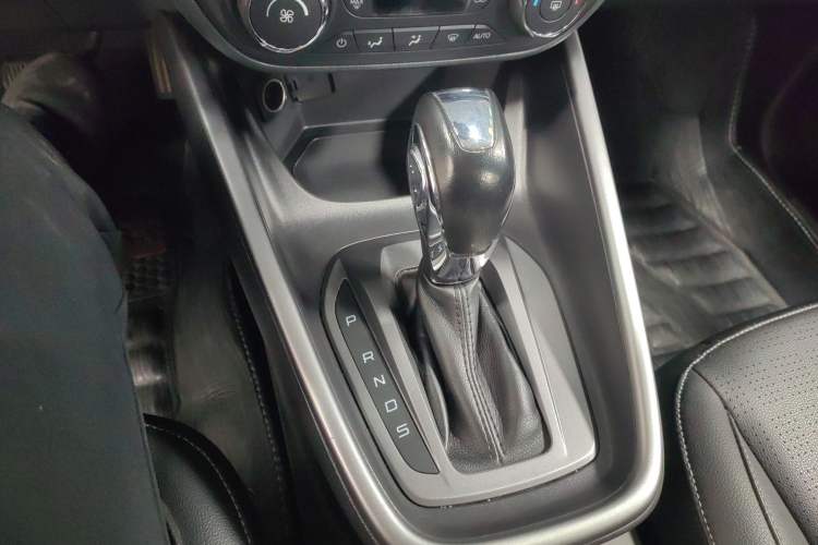 Used Ford Escort 2017 Happiness Edition 1.5L Automatic Fashion Version
