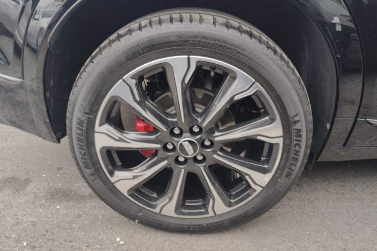 Used Cadillac XT5 2025 2.0T Platinum Edition
