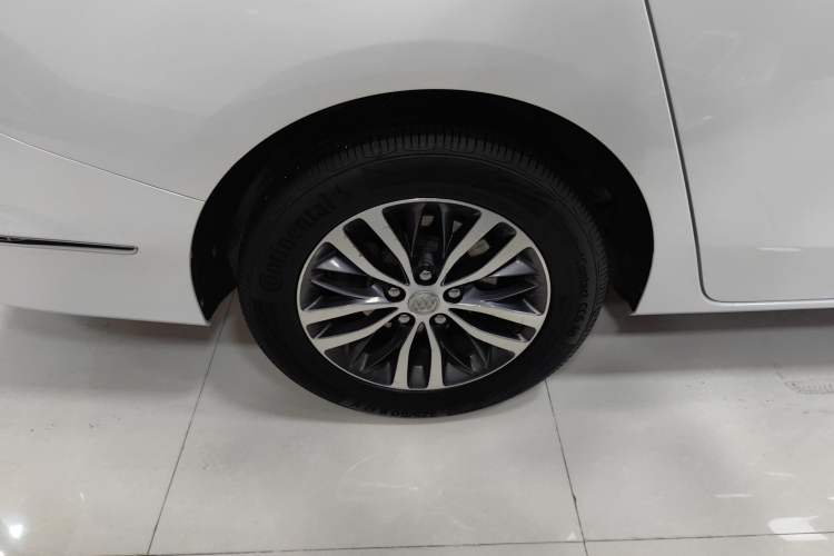 Used Buick GL8 2018 ES 28T Luxury Model China VI Standard
