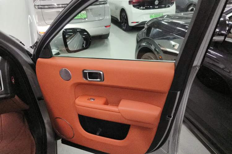 Used Li Auto L9 2022 Max model
