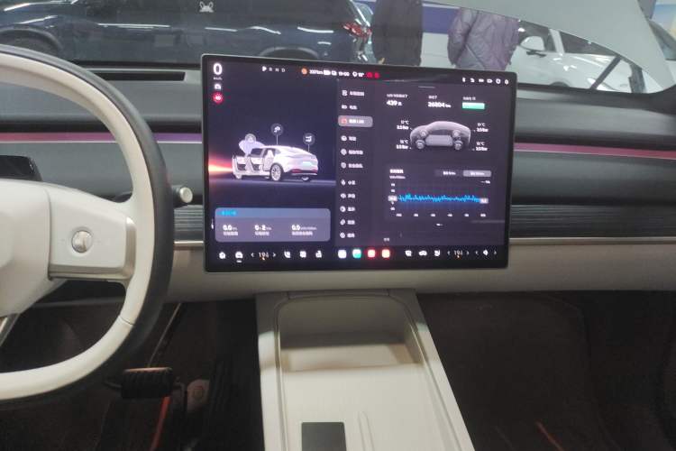 Used ONVO L60 2024 60 kWh Rear-Drive Version