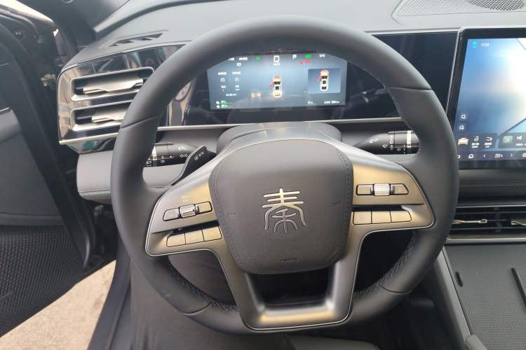 Used BYD Qin L 2025 DM-i Smart Drive 80KM Leading Model