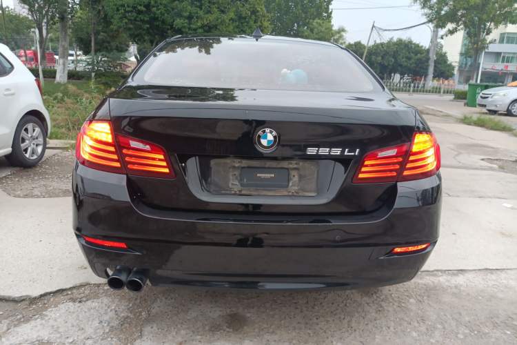 Used BMW 5 Series 2017 520Li Elegant Edition
