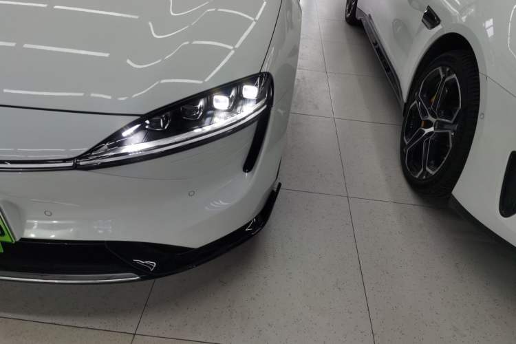 Used Hima Luxeed S7 2024 Max RS