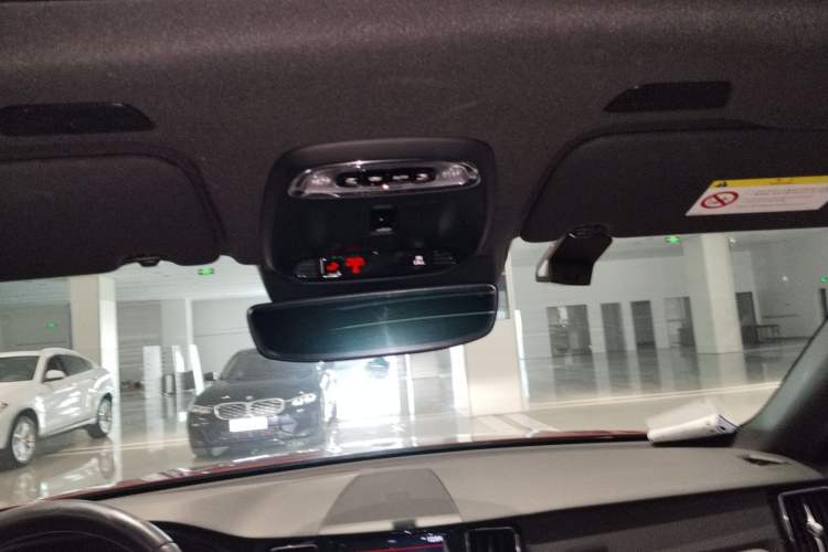 Used Volvo XC60 2018 T5 4x4 Smart & Sporty Edition
