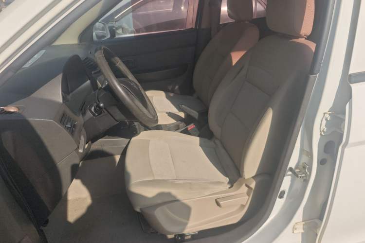 Used Wuling Hongguang 2014 1.5L S Standard Version
