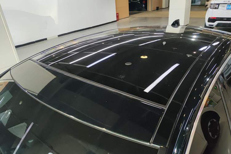 Used Jaguar XFL 2023 XFL 2.0T P250 Two-Wheel-Drive Elite Sport Edition
