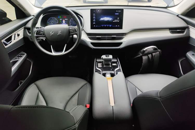 Used Hongqi E-QM5 2024 610 km PLUS
