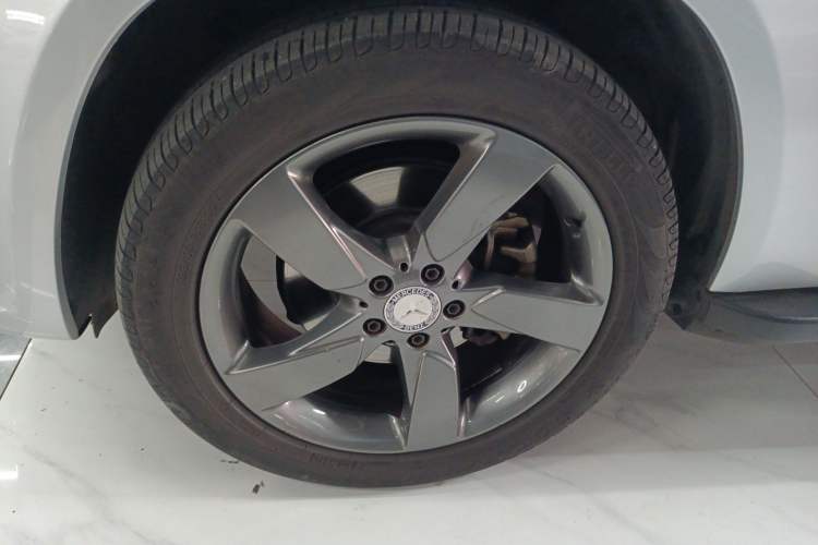 Used Mercedes-Benz GLK-Class 2013 Facelift GLK 300 4MATIC Fashion Edition