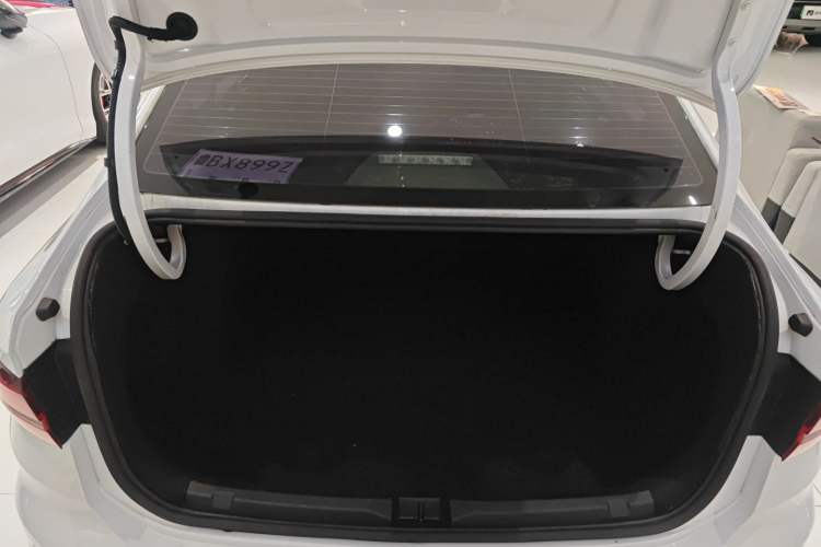 Used Volkswagen Lavida 2023 1.5L Automatic De Yi Edition